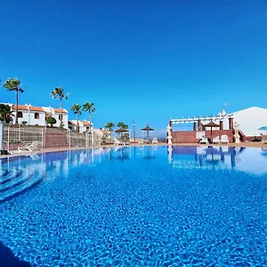 ocean-view-villas-canarias.adeje-hotels.com/
